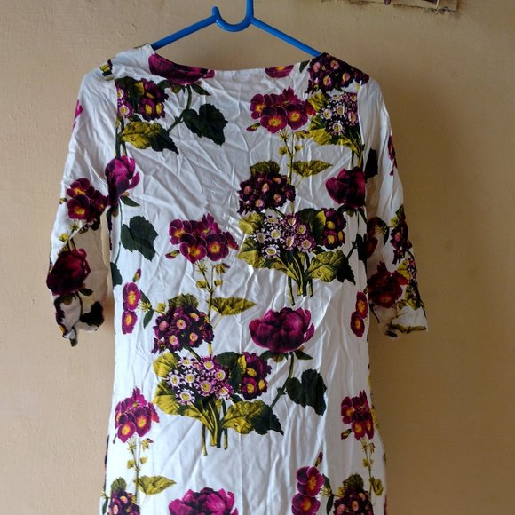 🍓 W Floral Kurta - Picture 3 of 6